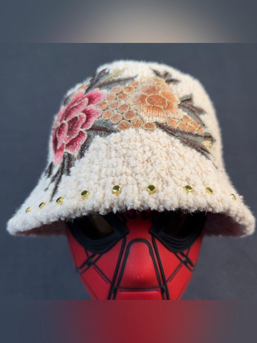 Vintage Floral Embroidered Bucket Hat Boucle Knit Faux Fur Cloche Beanie - Picture 3 of 9